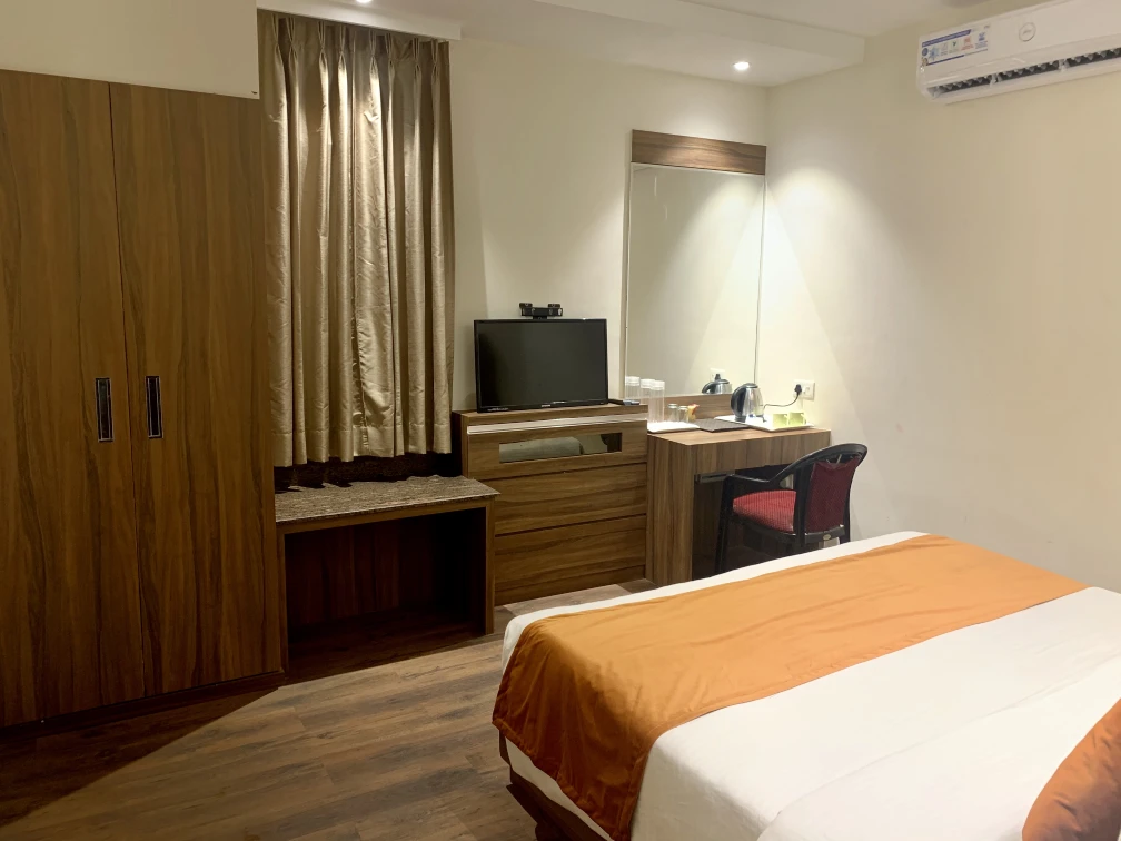 Hotel-Amber-Family-Room-002