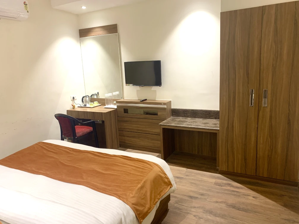 Hotel-Amber-Family-Room-005